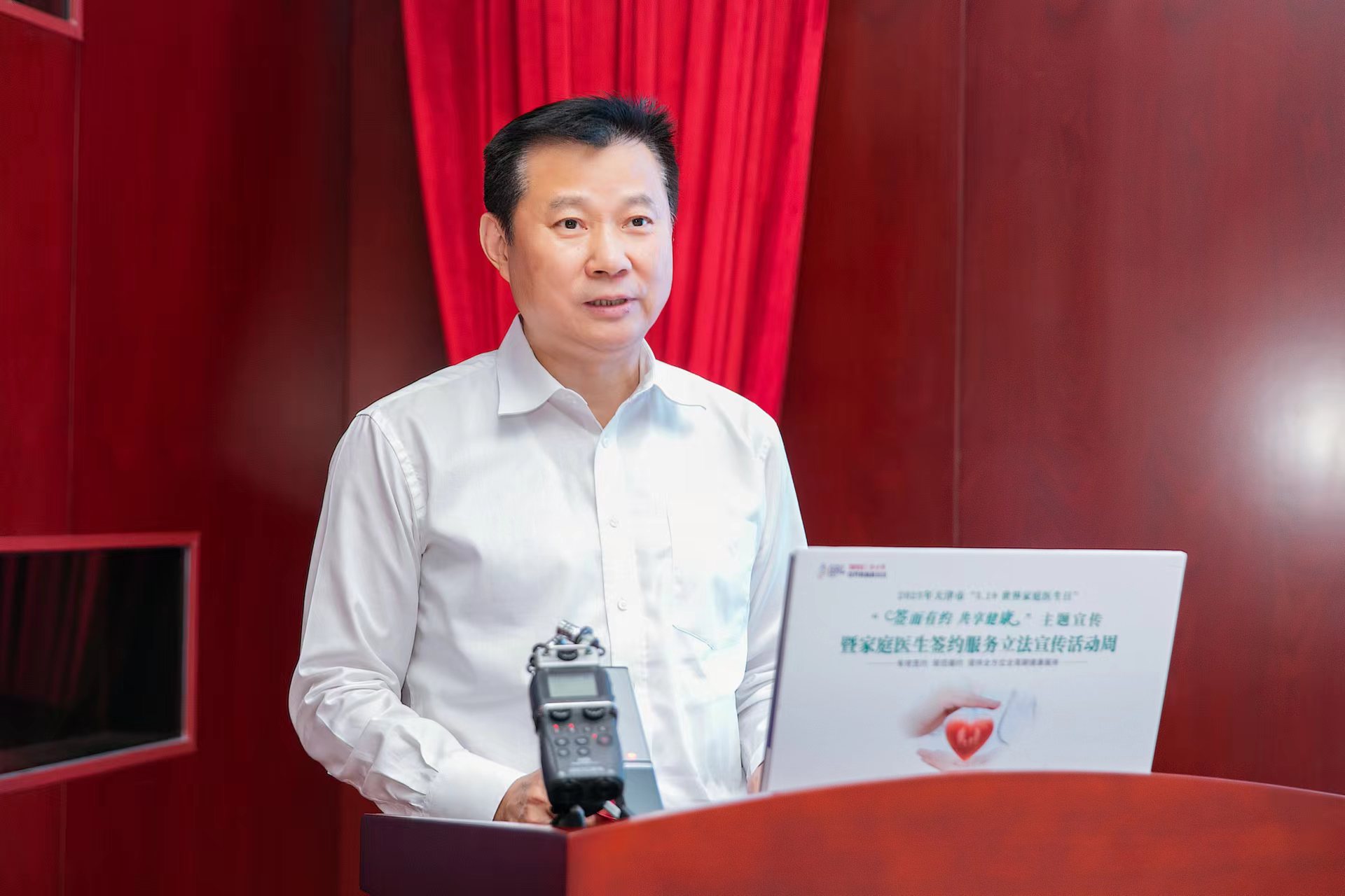 82dc1080a40294507cc5d72aba9672e